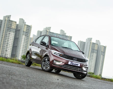 tigor-front-crossed-look