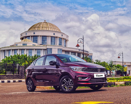 tigor-head-lamps-view